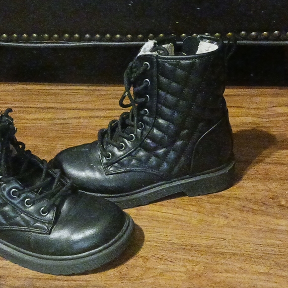 Girls boots - Picture 2 of 4